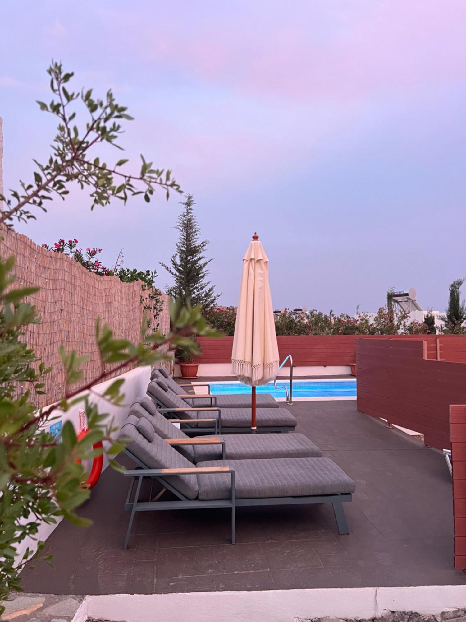 Milos Villas Complex Πεύκος Εξωτερικό φωτογραφία